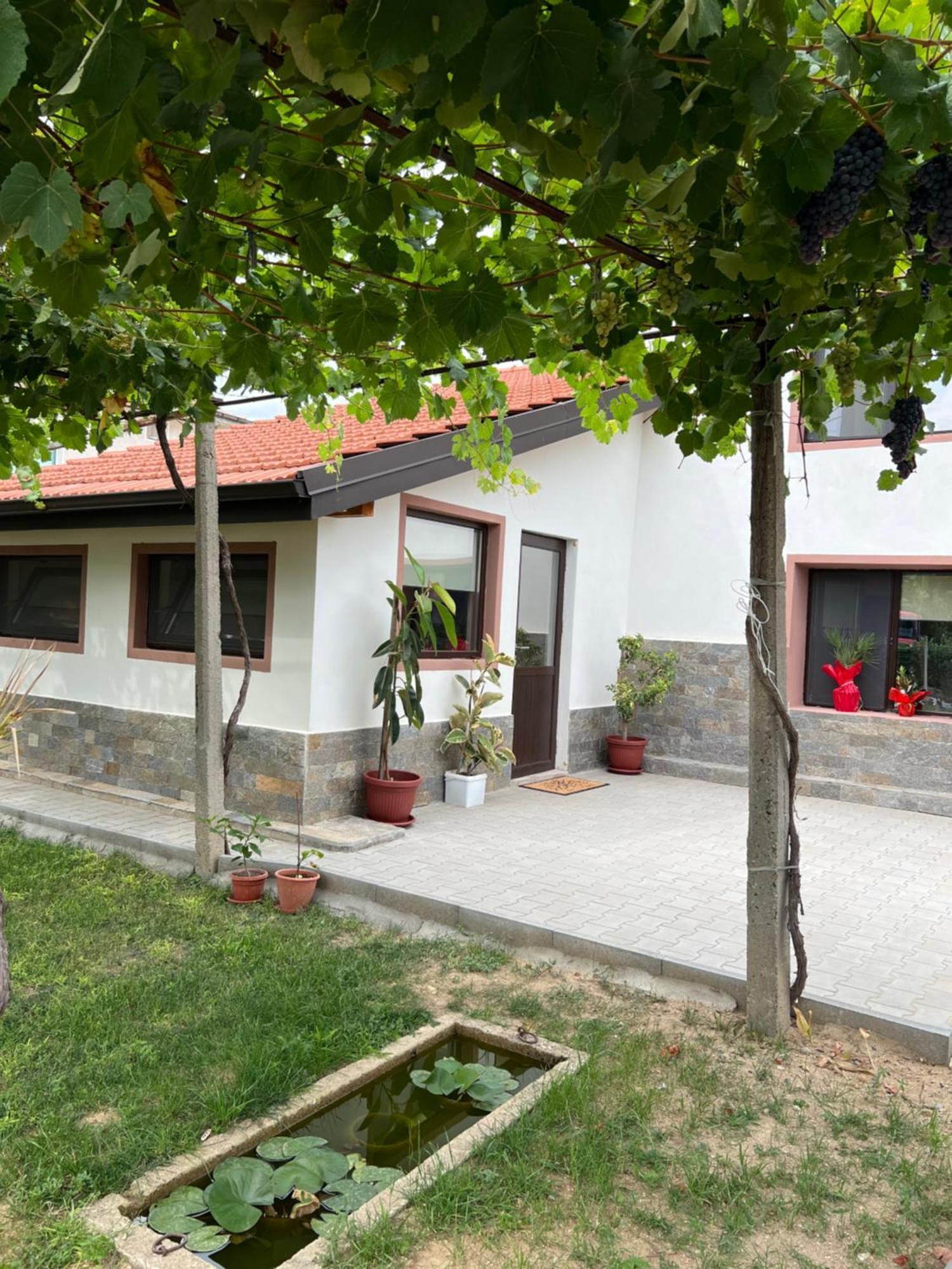 Къща За Гости Бадови Hisarya Exterior photo